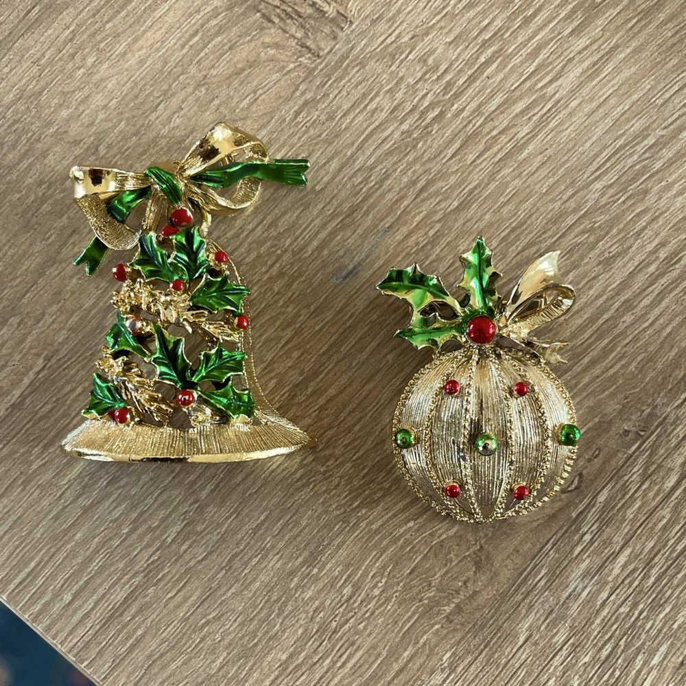 Two vintage holiday brooches by Gerry’s. Ornament and Christmas Tree.  EUC